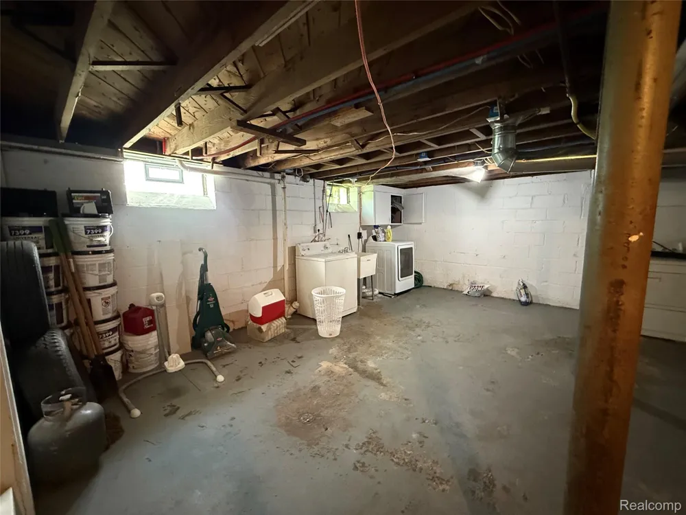 11300 Rossiter Street Detroit City, MI 48224
