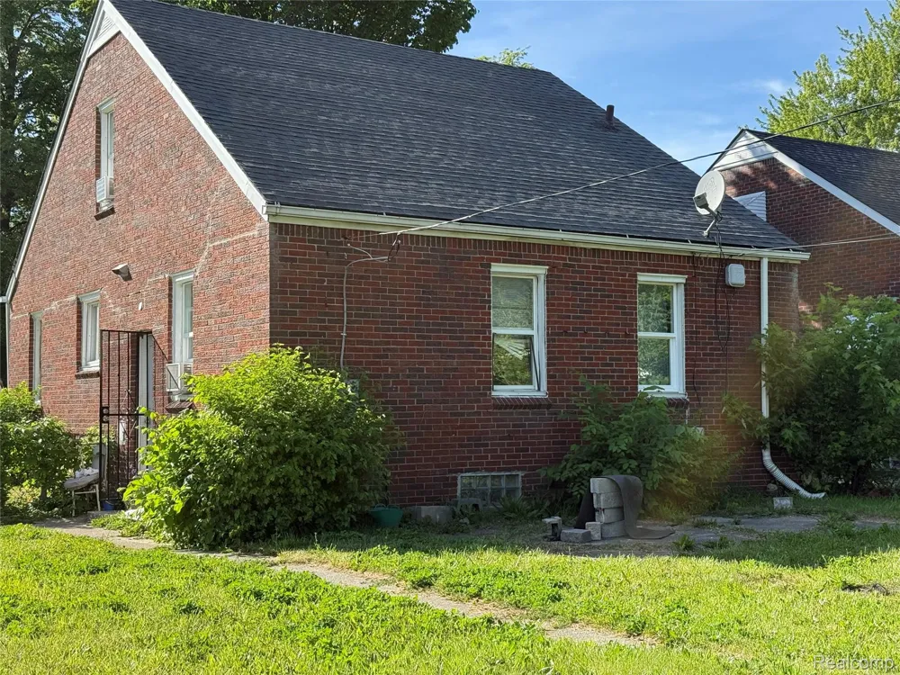 11300 Rossiter Street Detroit City, MI 48224