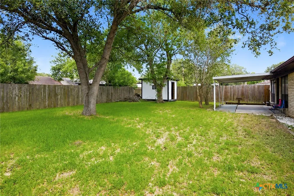 204 Timberlane Victoria, TX 77901