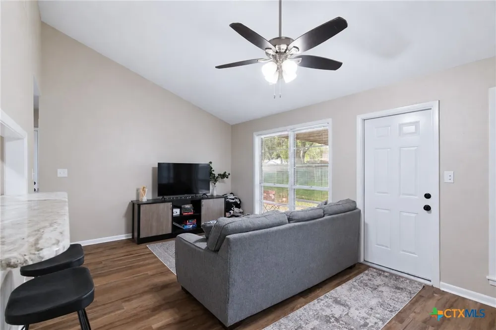 204 Timberlane Victoria, TX 77901