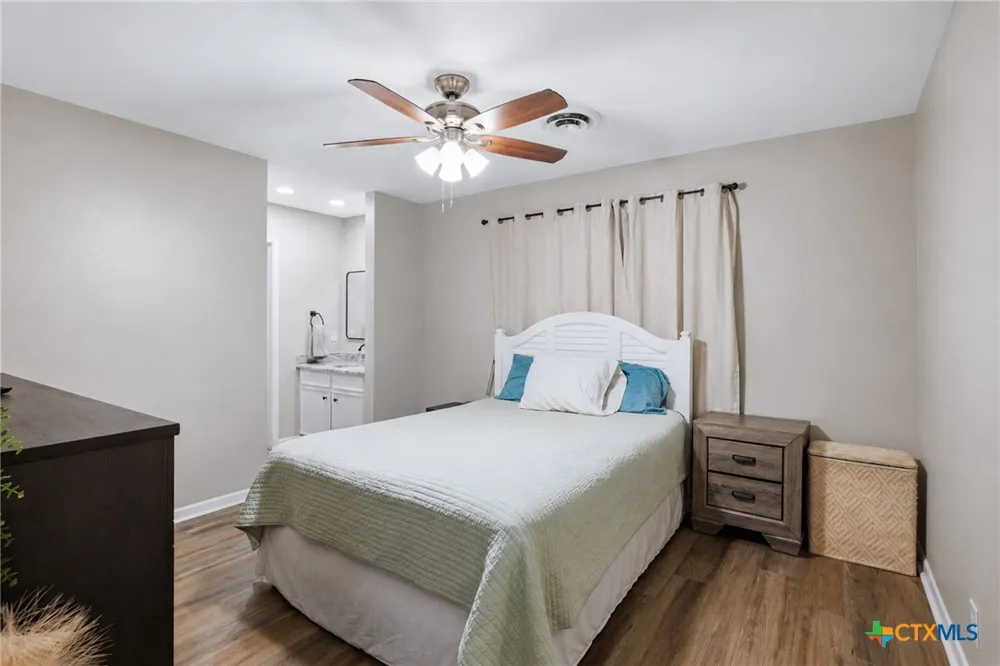 204 Timberlane Victoria, TX 77901