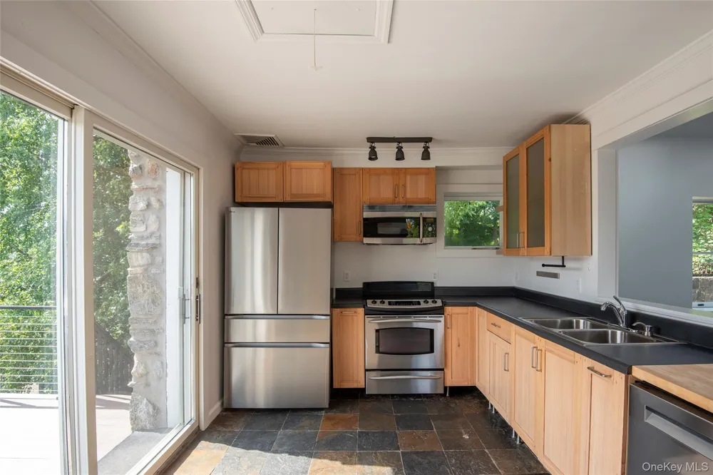 112 W Lake Boulevard Mahopac, NY 10541