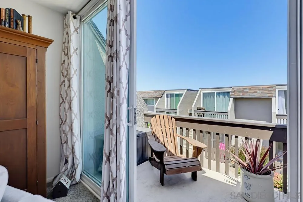6333 Mount Ada unit 269 San Diego, CA 92111