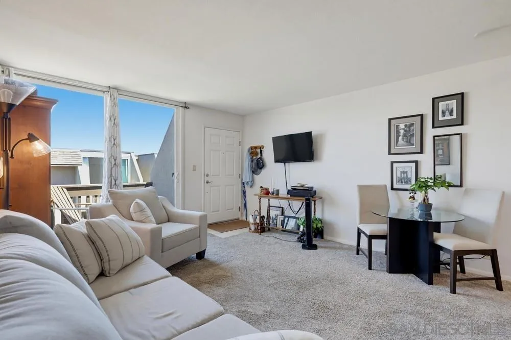 6333 Mount Ada unit 269 San Diego, CA 92111