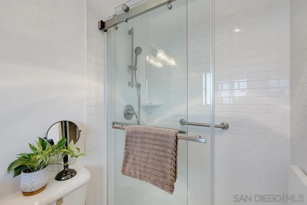 6333 Mount Ada unit 269 San Diego, CA 92111