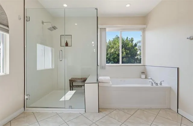 18120 Jaguar Court Los Angeles, CA 91335