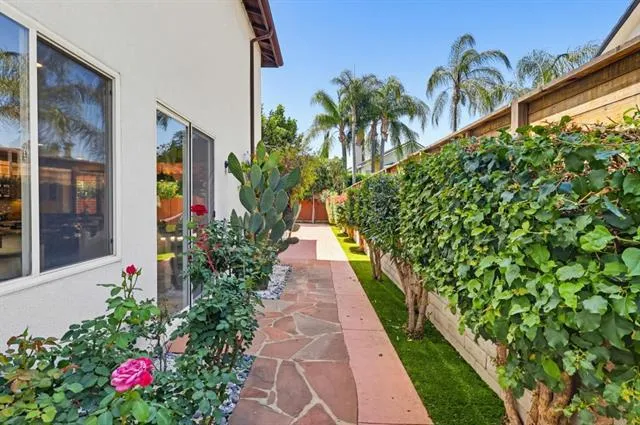 18120 Jaguar Court Los Angeles, CA 91335
