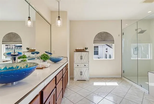18120 Jaguar Court Los Angeles, CA 91335