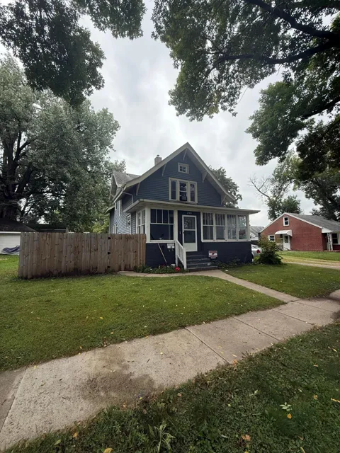 218 Augusta Avenue SE