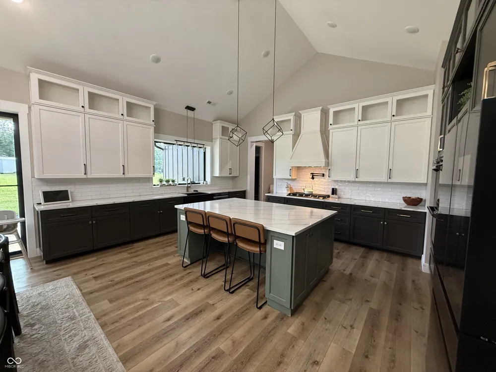 2985 E 1250 North Alexandria, IN 46001