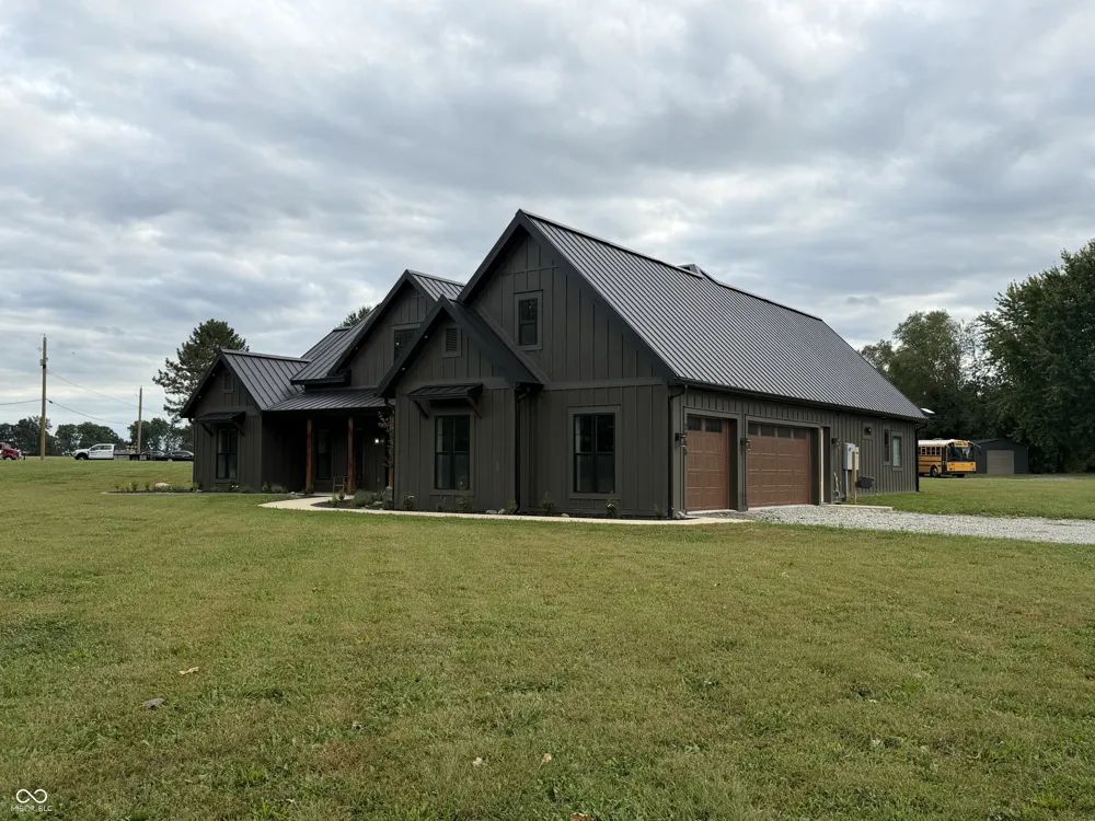2985 E 1250 North Alexandria, IN 46001
