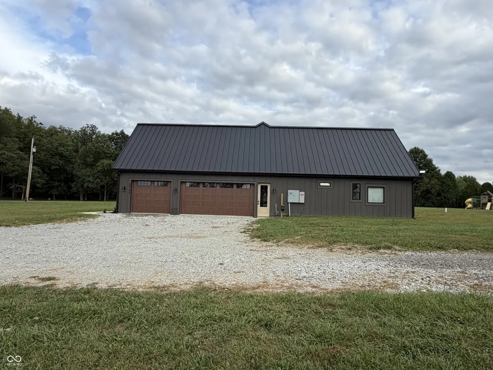 2985 E 1250 North Alexandria, IN 46001