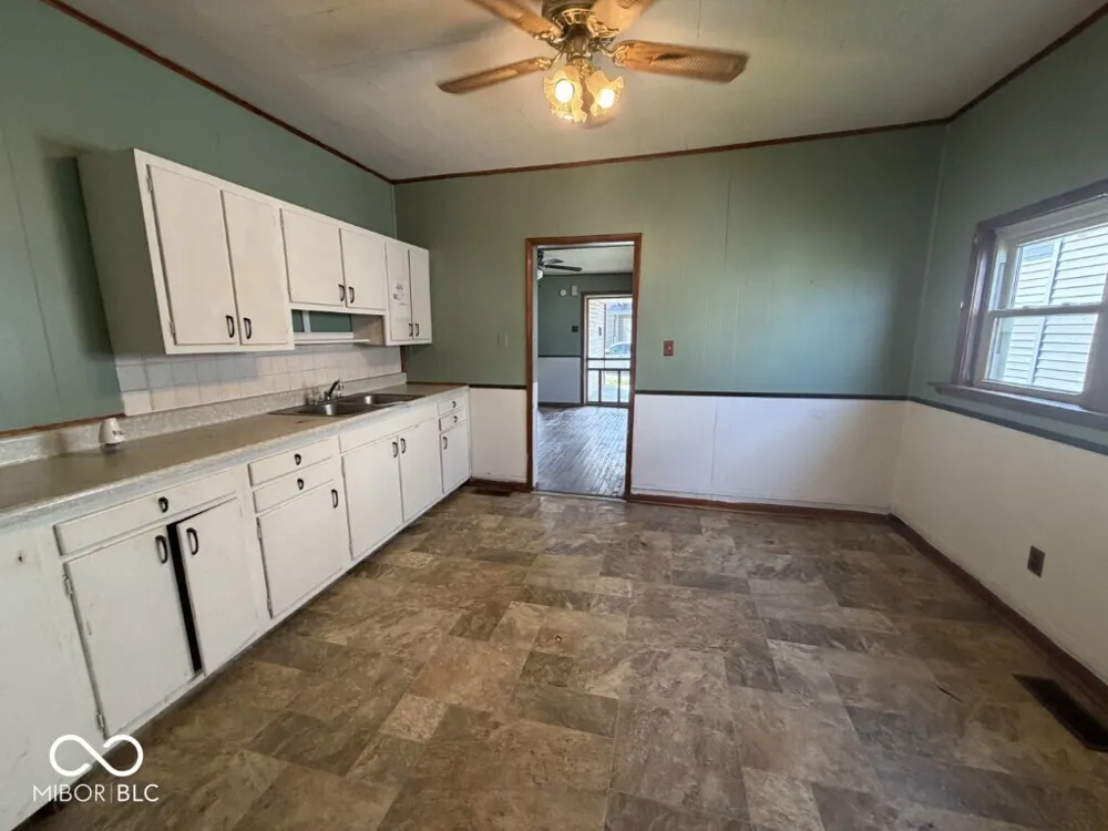 910 Elm Street Shelbyville, IN 46176