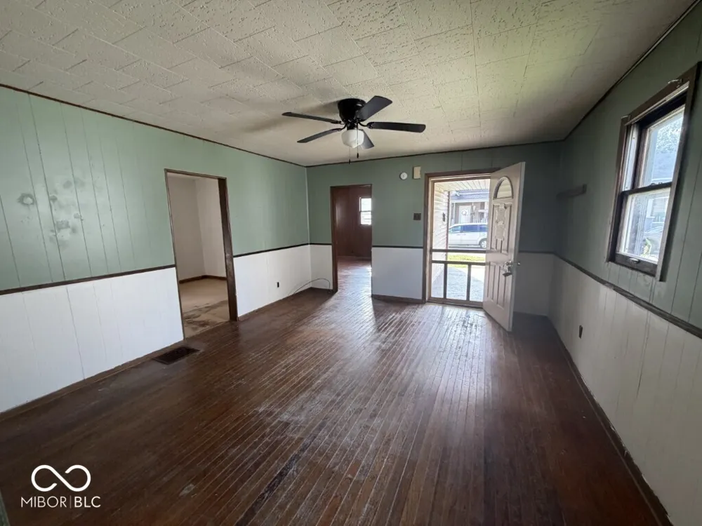 910 Elm Street Shelbyville, IN 46176