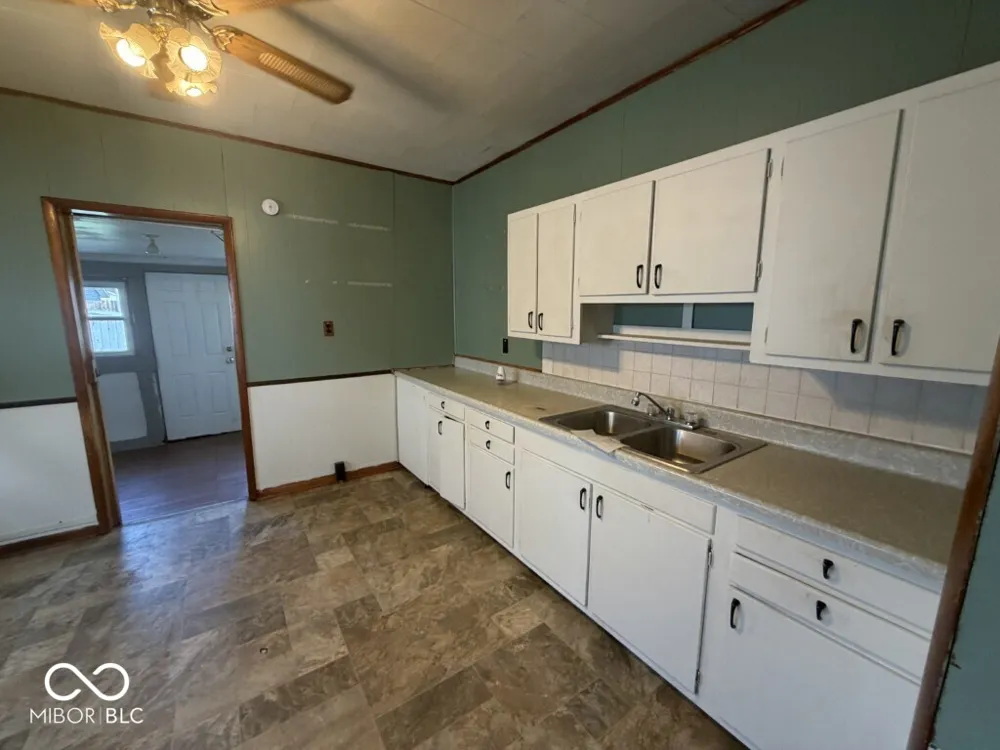 910 Elm Street Shelbyville, IN 46176