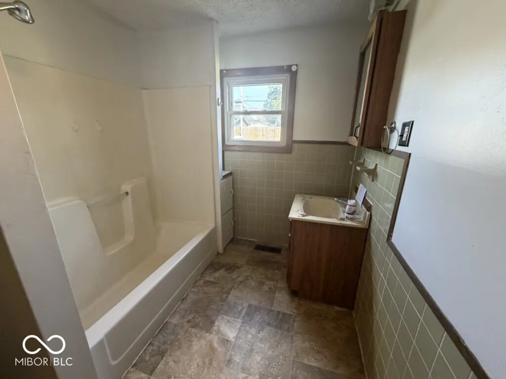 910 Elm Street Shelbyville, IN 46176
