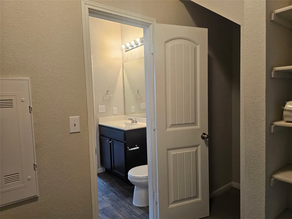 10504 Fulton Avenue Austin, TX 78754