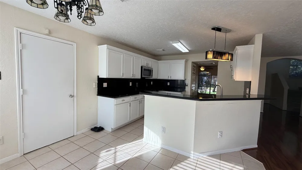 106 Crimson Bay Drive League City, TX 77573