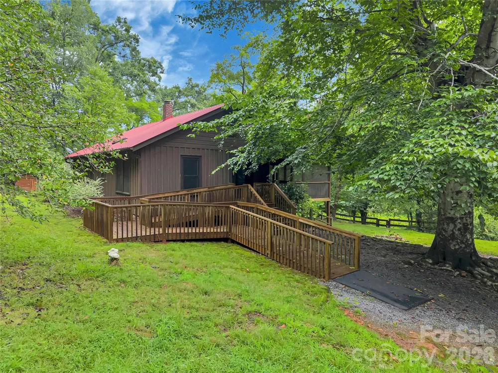 989 Fox Mountain Road Columbus, NC 28722