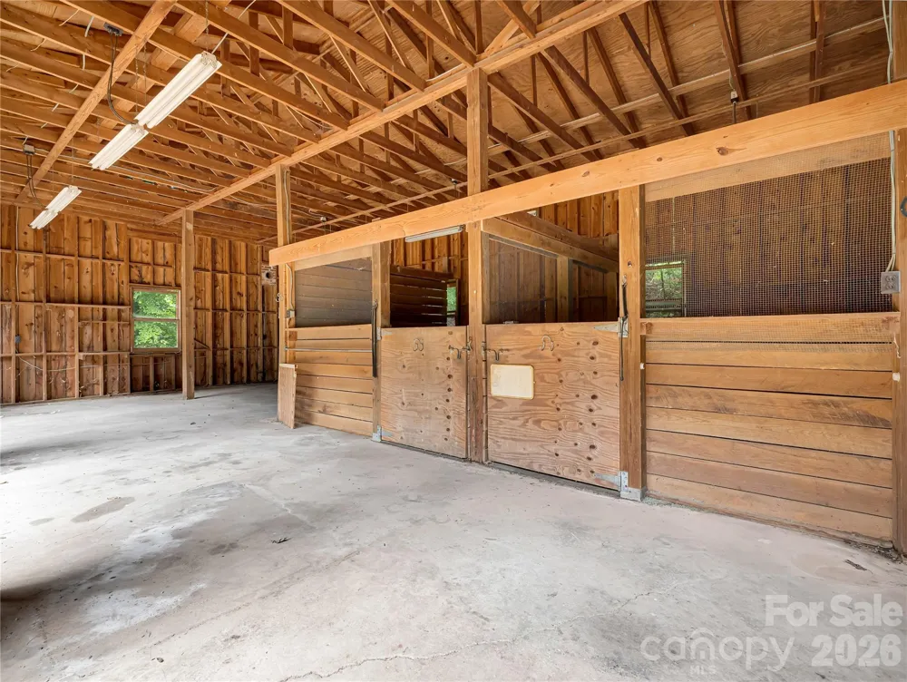 989 Fox Mountain Road Columbus, NC 28722