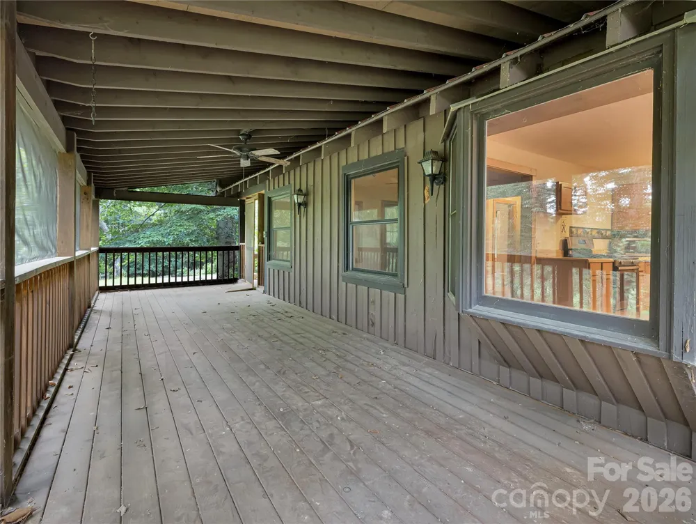 989 Fox Mountain Road Columbus, NC 28722