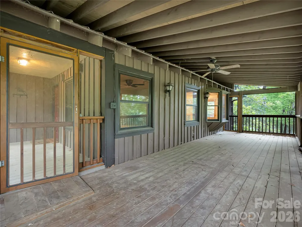 989 Fox Mountain Road Columbus, NC 28722