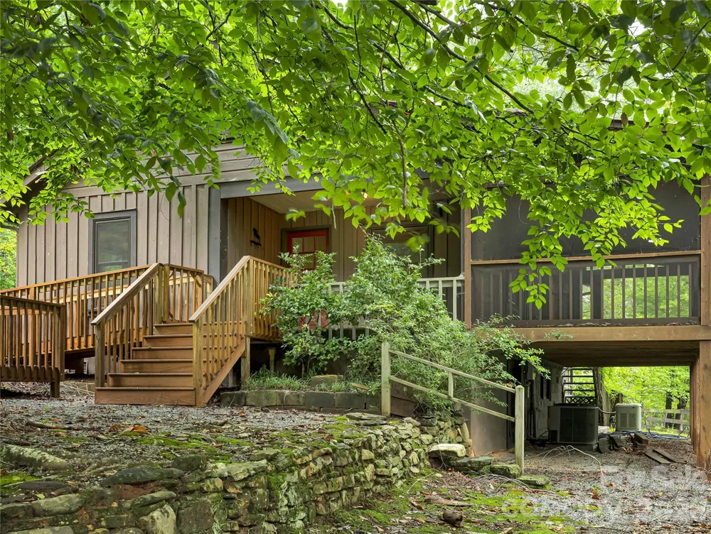 989 Fox Mountain Road Columbus, NC 28722