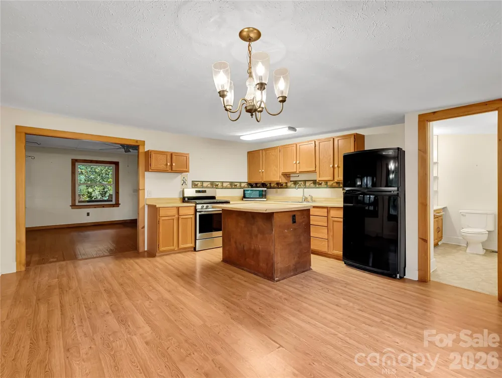 989 Fox Mountain Road Columbus, NC 28722