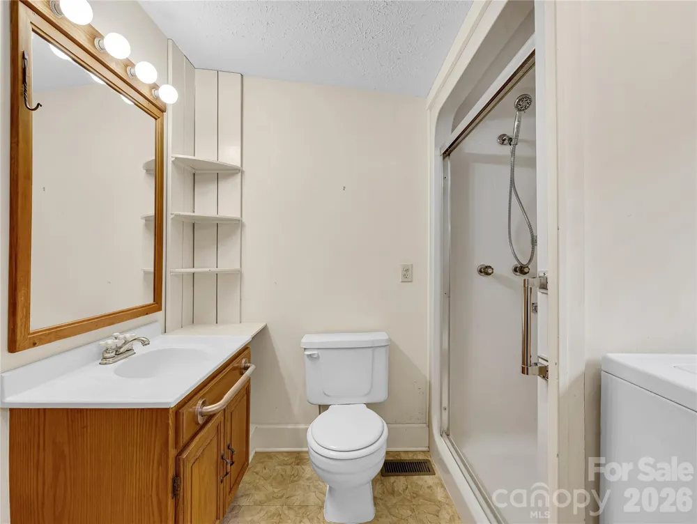 989 Fox Mountain Road Columbus, NC 28722