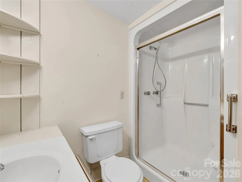 989 Fox Mountain Road Columbus, NC 28722