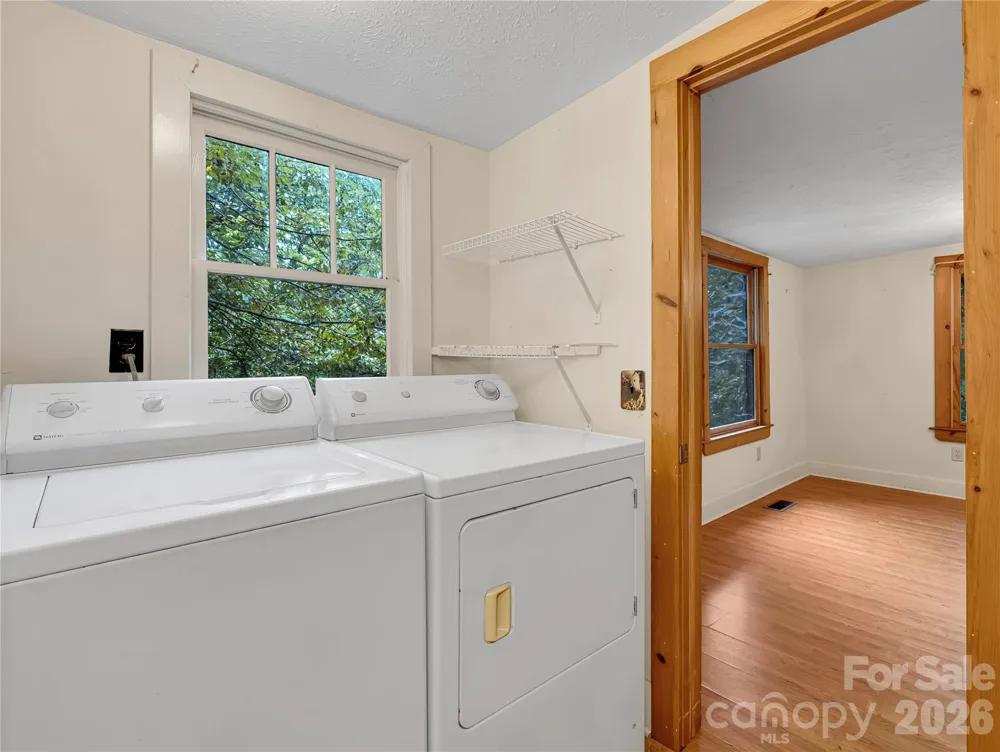 989 Fox Mountain Road Columbus, NC 28722