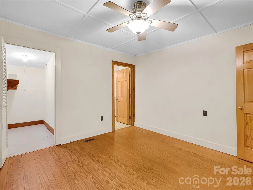 989 Fox Mountain Road Columbus, NC 28722