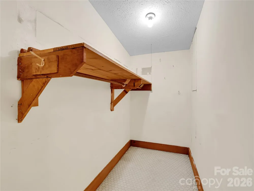 989 Fox Mountain Road Columbus, NC 28722