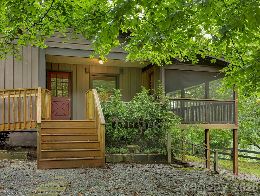 989 Fox Mountain Road Columbus, NC 28722