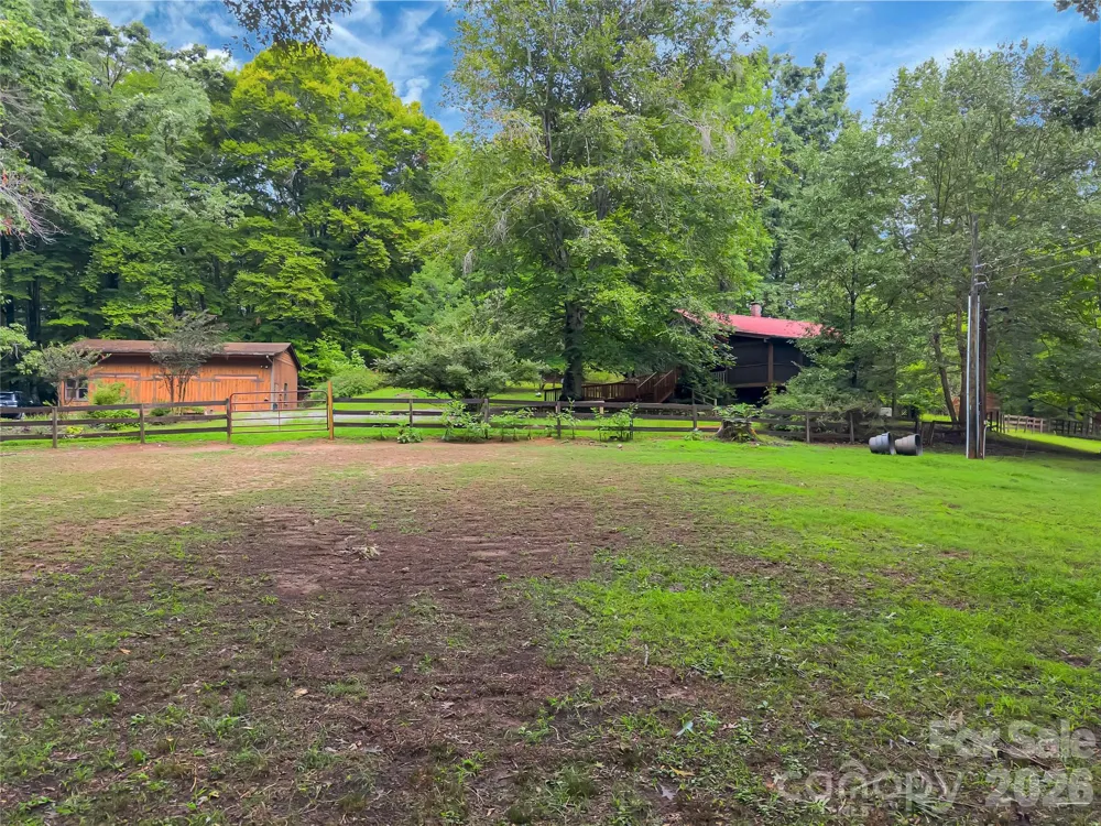 989 Fox Mountain Road Columbus, NC 28722