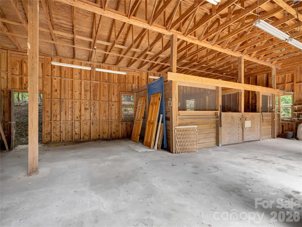 989 Fox Mountain Road Columbus, NC 28722