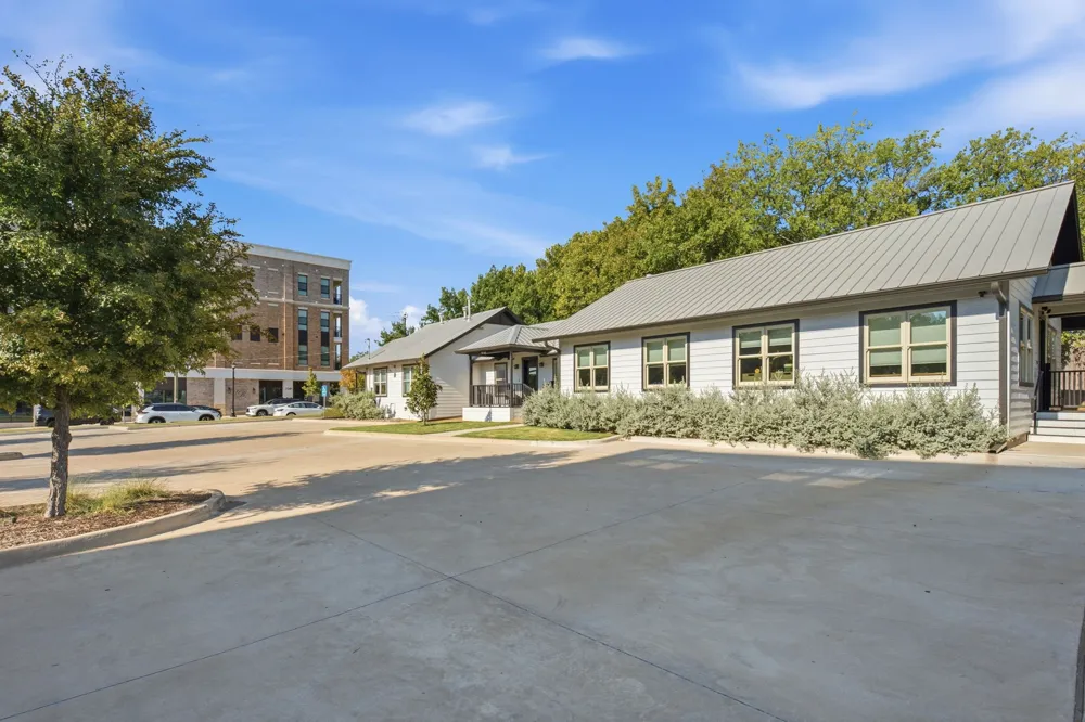 7274 Elm Street Frisco, TX 75034