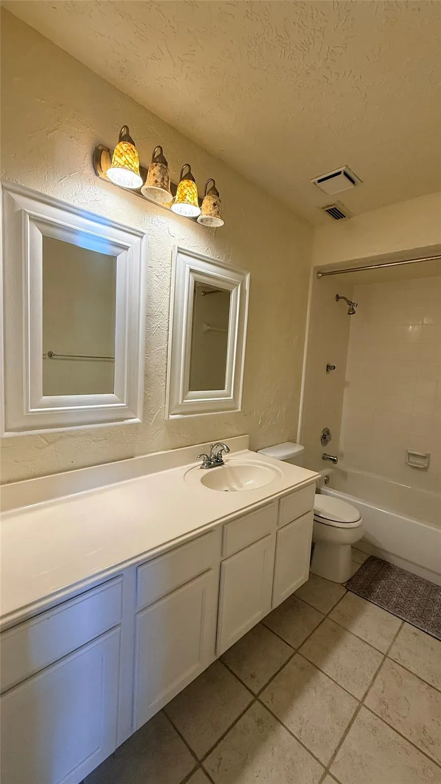 106 Crimson Bay Drive League City, TX 77573