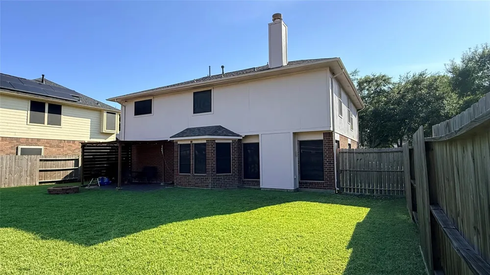 106 Crimson Bay Drive League City, TX 77573