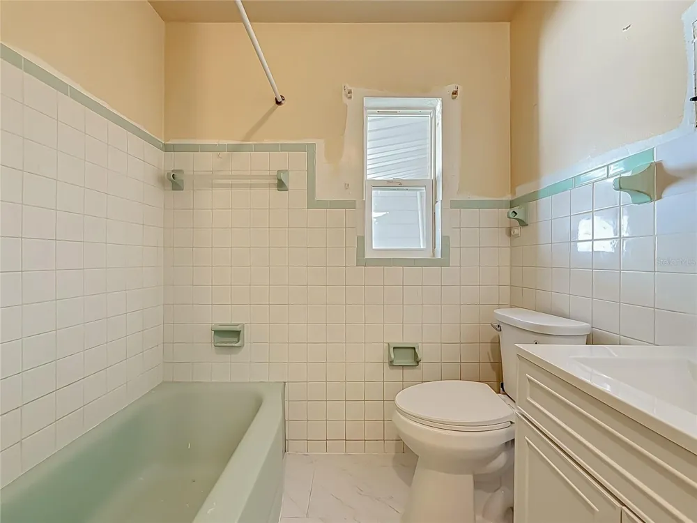 2121 10TH STREET S St Petersburg, FL 33705