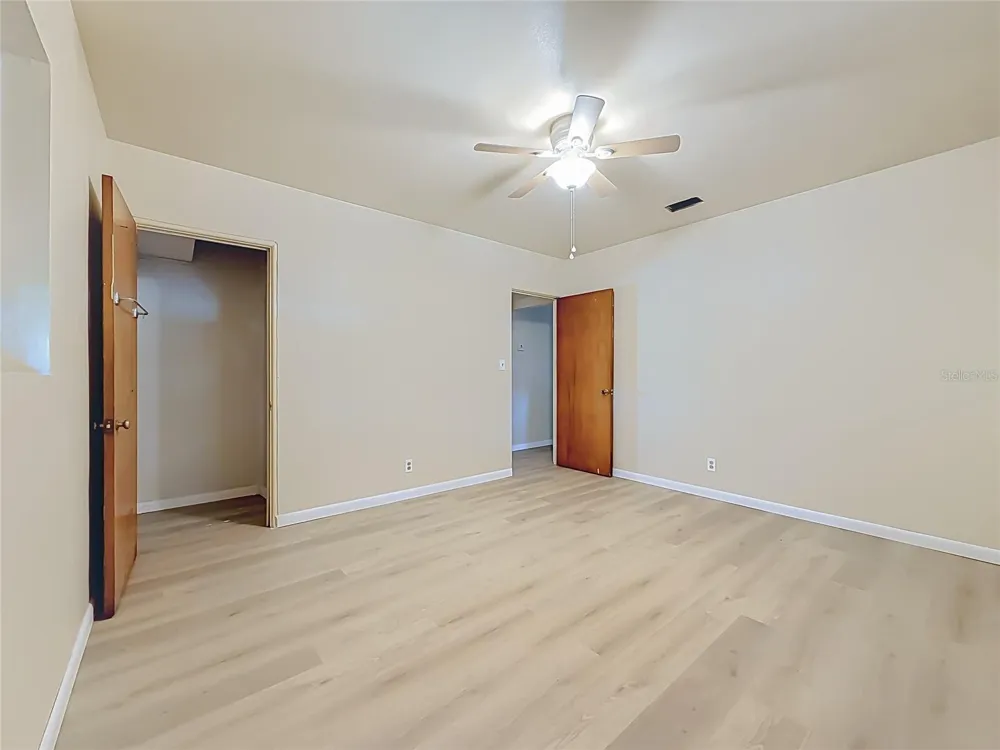 2121 10TH STREET S St Petersburg, FL 33705