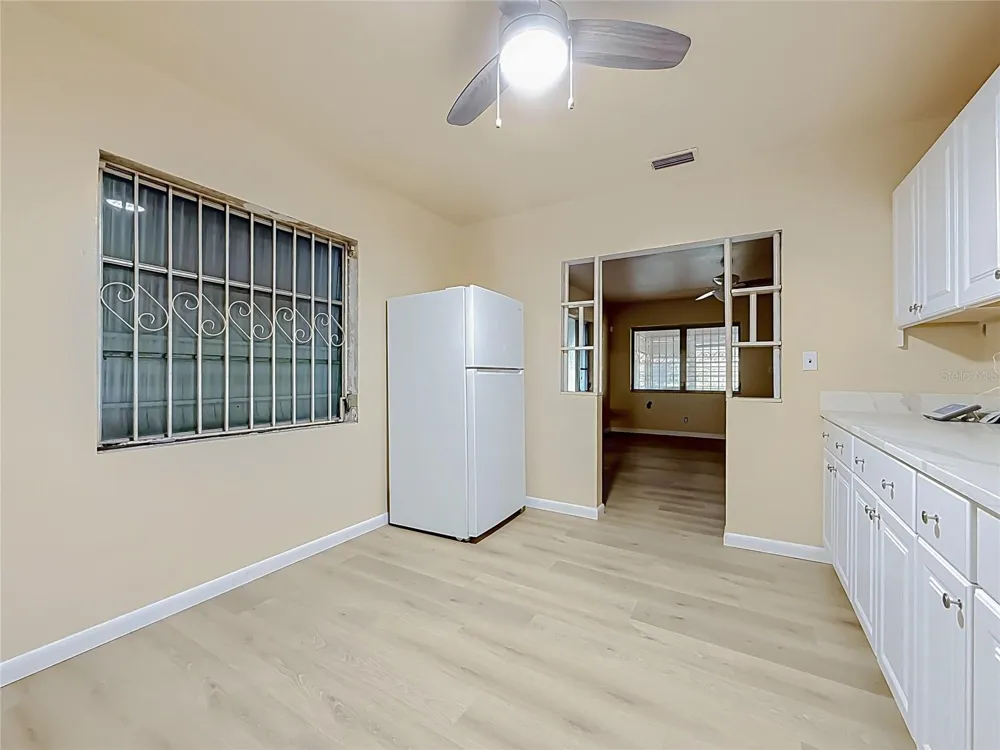 2121 10TH STREET S St Petersburg, FL 33705