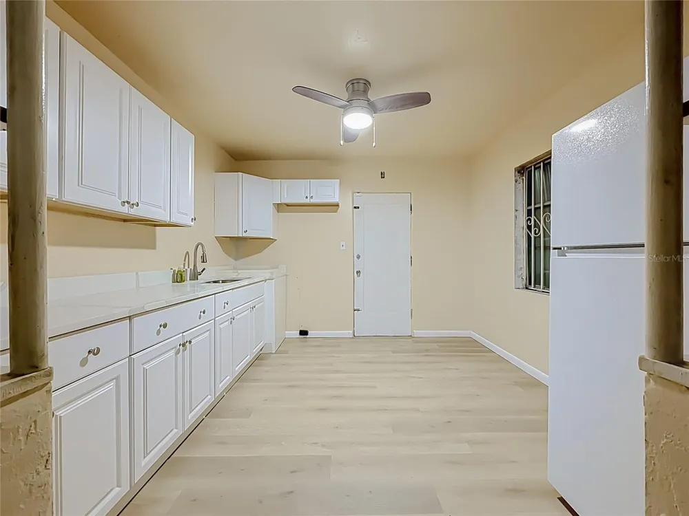 2121 10TH STREET S St Petersburg, FL 33705