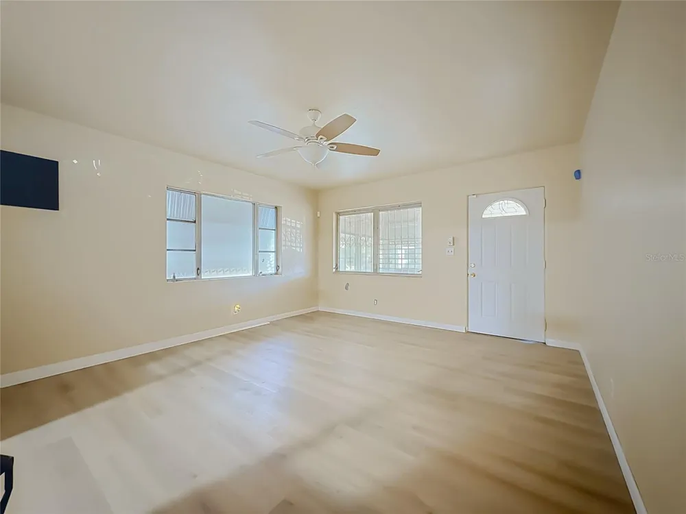 2121 10TH STREET S St Petersburg, FL 33705