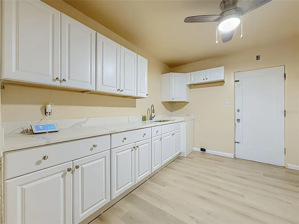 2121 10TH STREET S St Petersburg, FL 33705