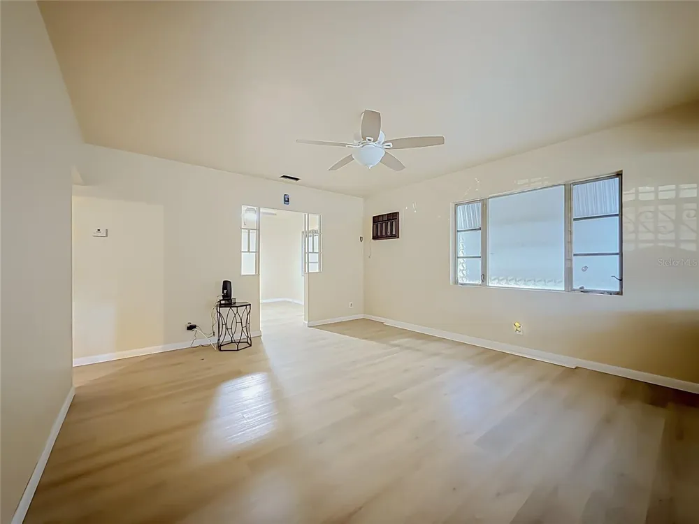 2121 10TH STREET S St Petersburg, FL 33705
