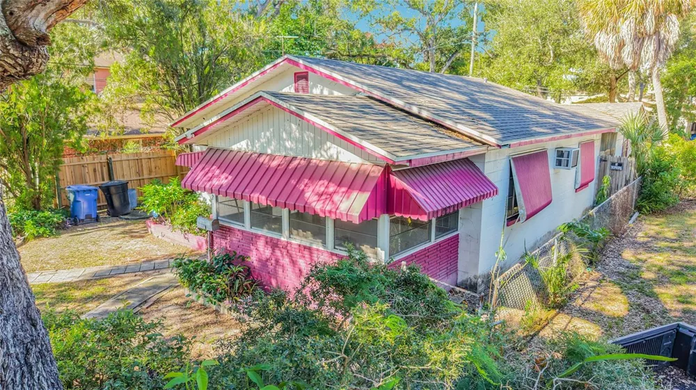 2121 10TH STREET S St Petersburg, FL 33705