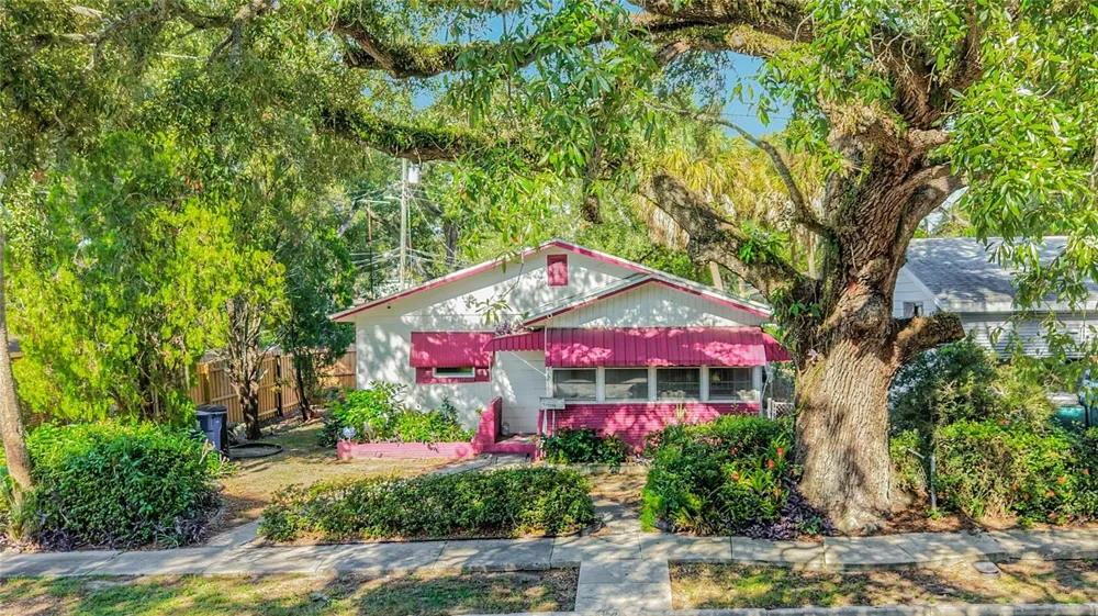 2121 10TH STREET S St Petersburg, FL 33705