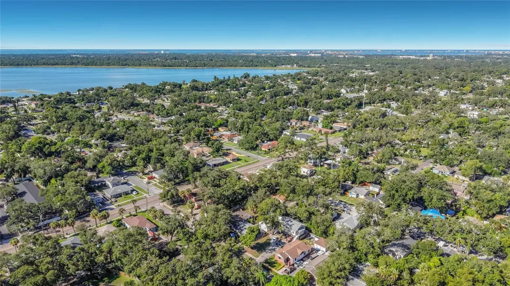 2121 10TH STREET S St Petersburg, FL 33705
