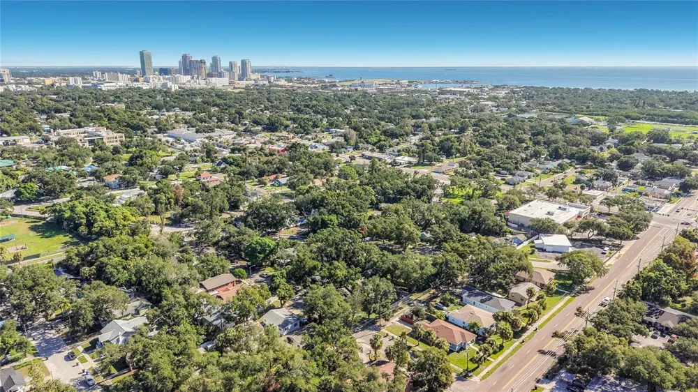 2121 10TH STREET S St Petersburg, FL 33705